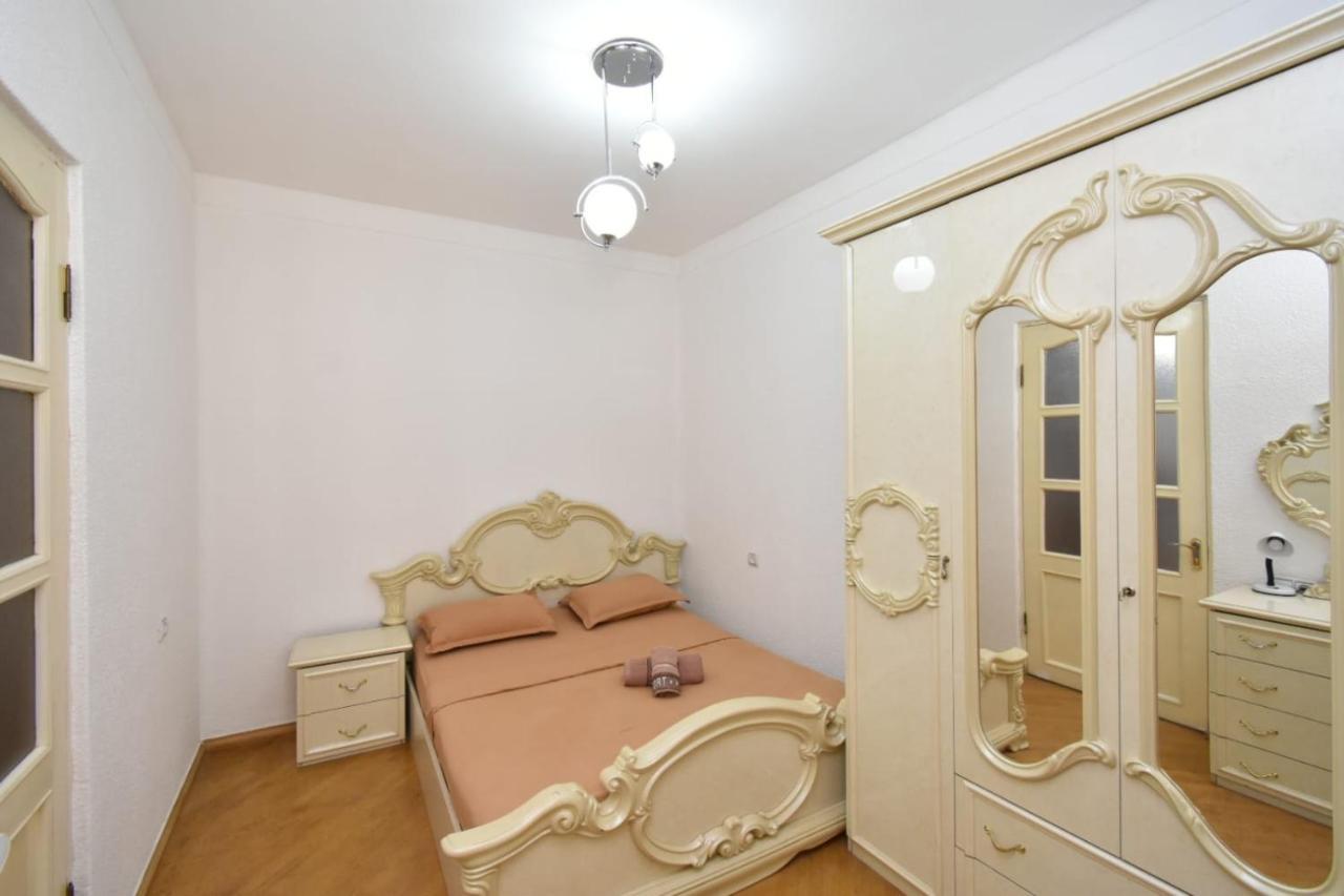 יירבאן Guesthouses Opera מראה חיצוני תמונה