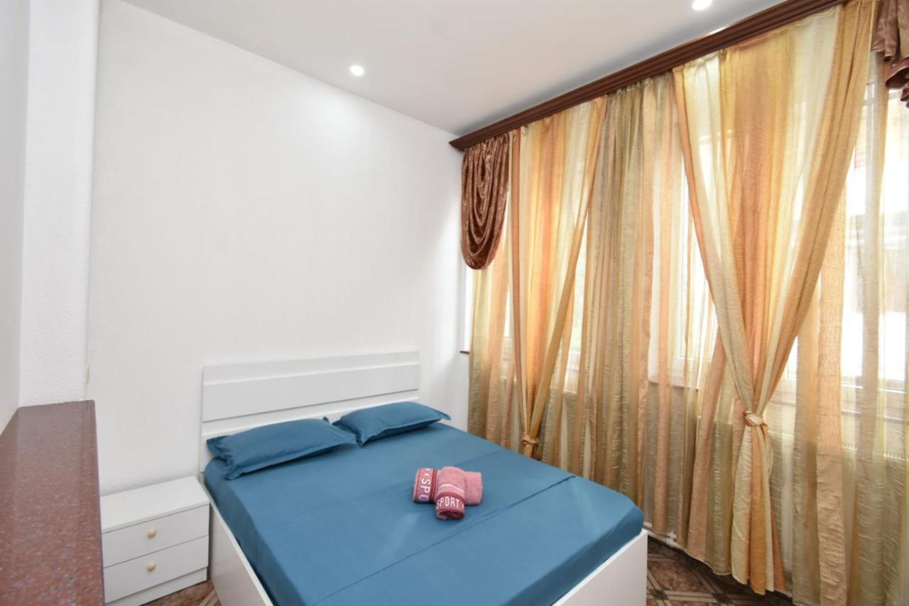יירבאן Guesthouses Opera מראה חיצוני תמונה
