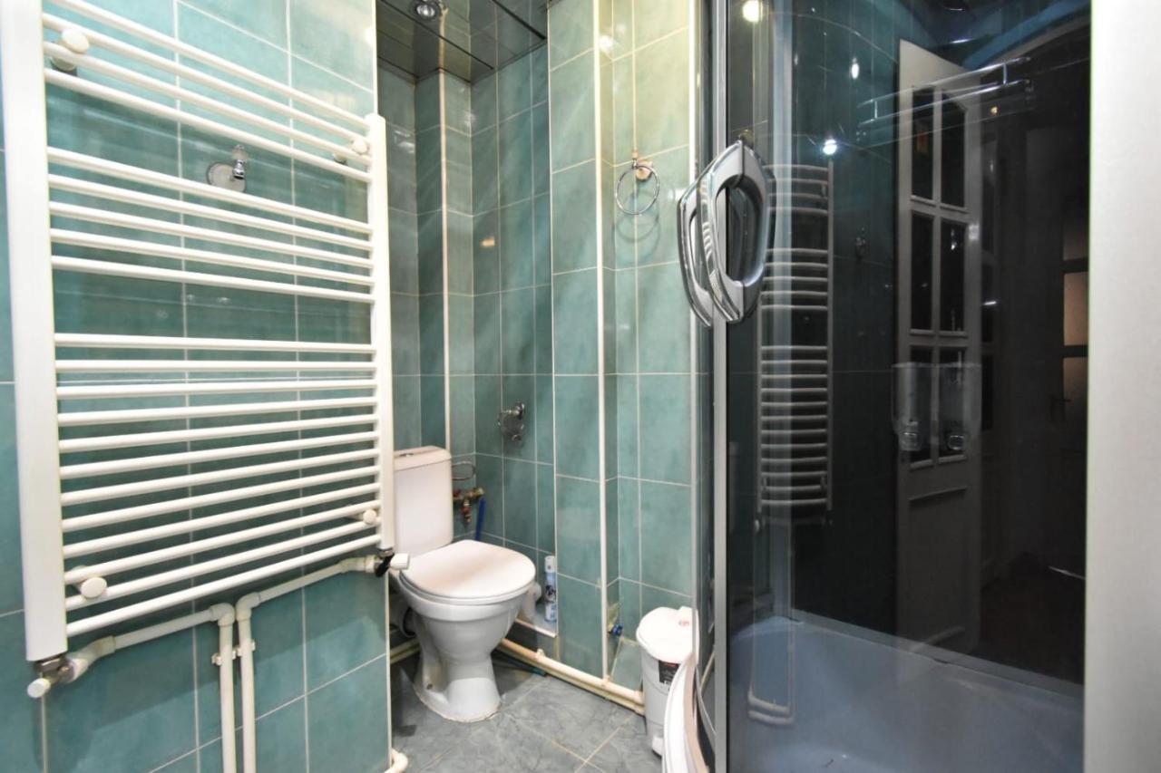 יירבאן Guesthouses Opera מראה חיצוני תמונה