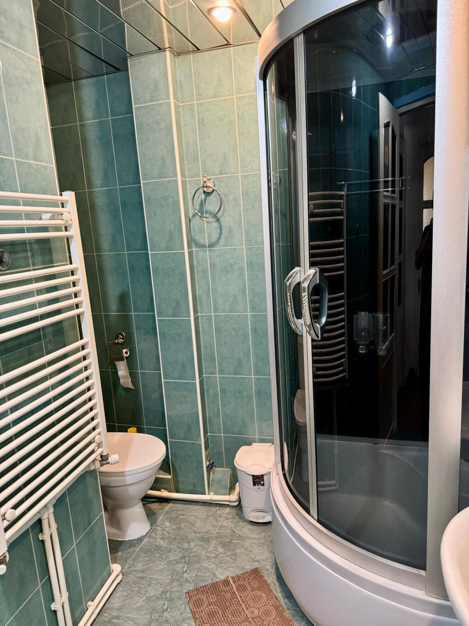יירבאן Guesthouses Opera מראה חיצוני תמונה